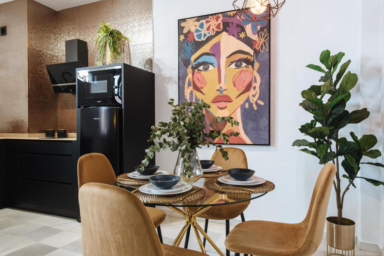 Requena Suite Apartment Sevilla Buitenkant foto