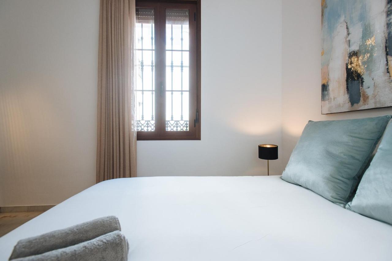 Requena Suite Apartment Sevilla Buitenkant foto